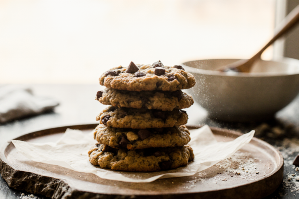 homemade chocolate chip oat cookies